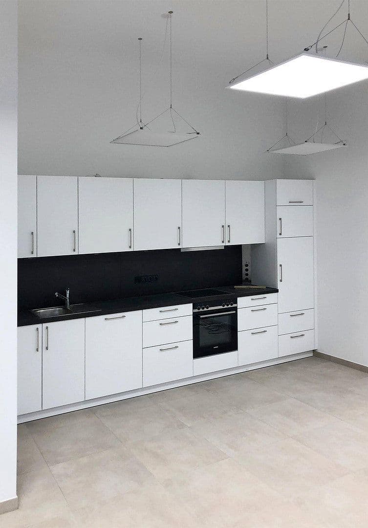 Pronájem bytu 2+1 75 m², Richard-Tauber-Straße 3, München, Bavorsko Pronájem bytu 2+1 75 m², Richard-Tauber-Straße 3, München, Bavorsko