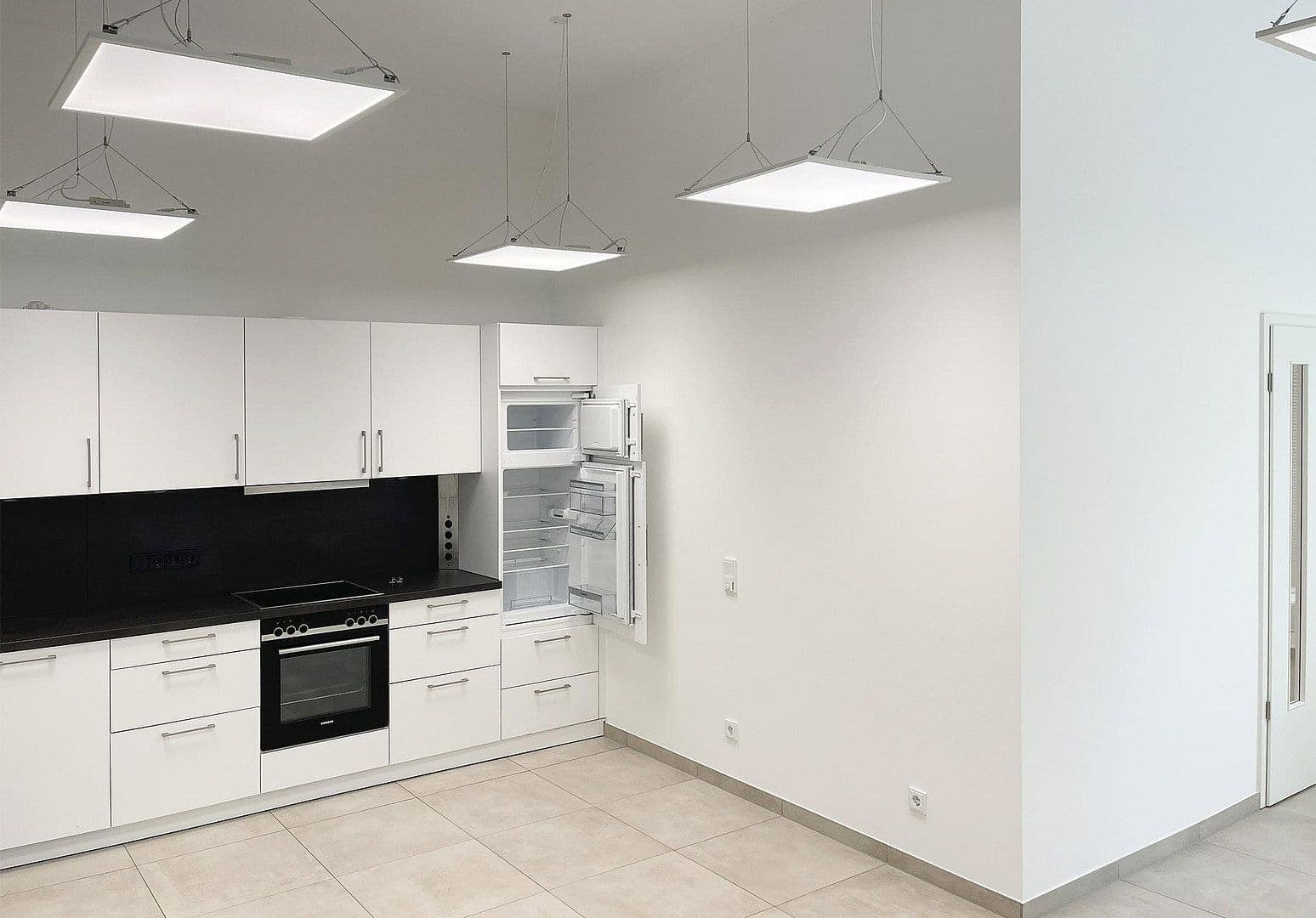 Pronájem bytu 2+1 75 m², Richard-Tauber-Straße 3, München, Bavorsko Pronájem bytu 2+1 75 m², Richard-Tauber-Straße 3, München, Bavorsko