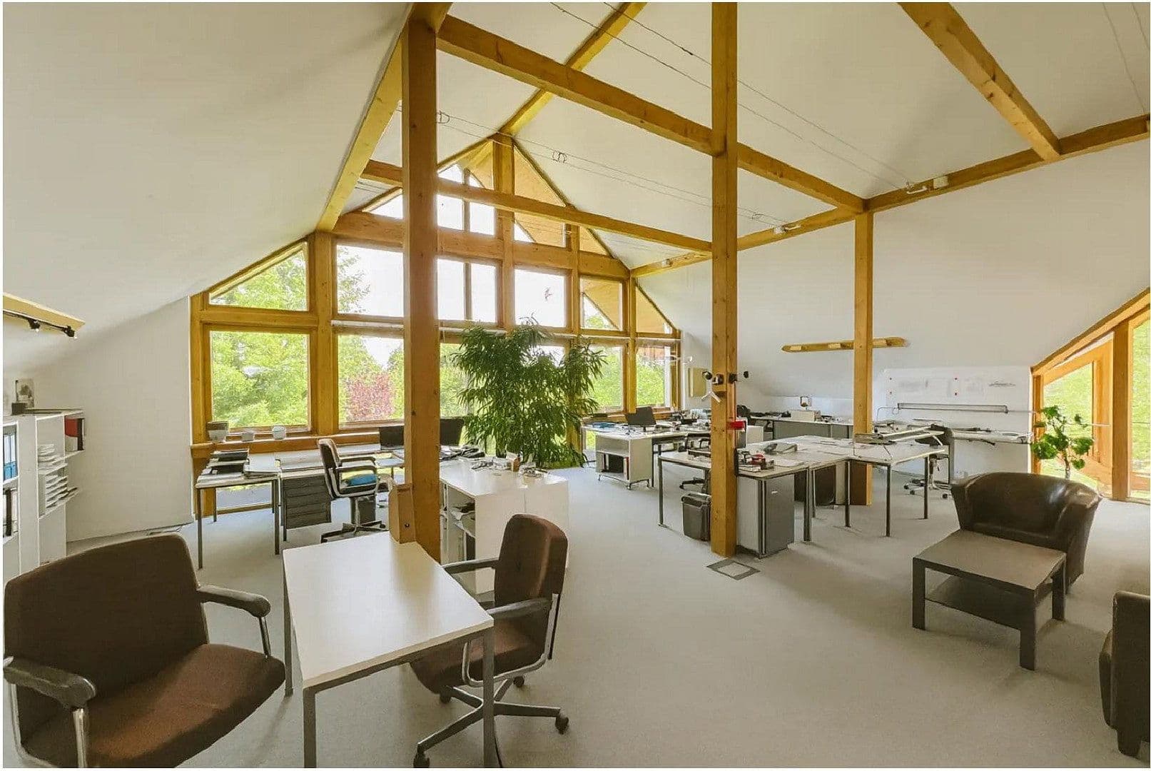 Prodej domu 262 m², pozemek 14.683 m², Rathausstraße 25, Bad Wurzach, Bádensko-Württembersko Prodej domu 262 m², pozemek 14.683 m², Rathausstraße 25, Bad Wurzach, Bádensko-Württembersko