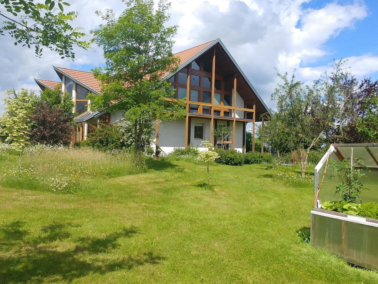 Prodej domu 262 m², pozemek 14.683 m², Rathausstraße 25, Bad Wurzach, Bádensko-Württembersko Prodej domu 262 m², pozemek 14.683 m², Rathausstraße 25, Bad Wurzach, Bádensko-Württembersko