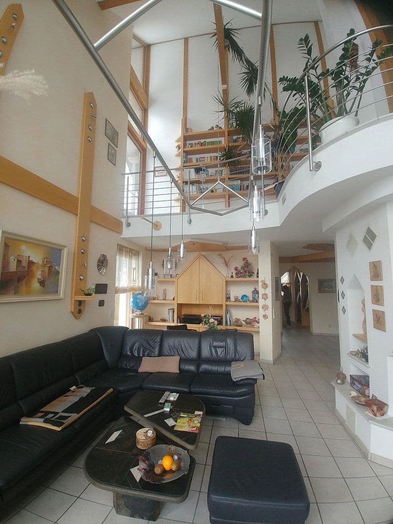Prodej domu 262 m², pozemek 14.683 m², Rathausstraße 25, Bad Wurzach, Bádensko-Württembersko Prodej domu 262 m², pozemek 14.683 m², Rathausstraße 25, Bad Wurzach, Bádensko-Württembersko