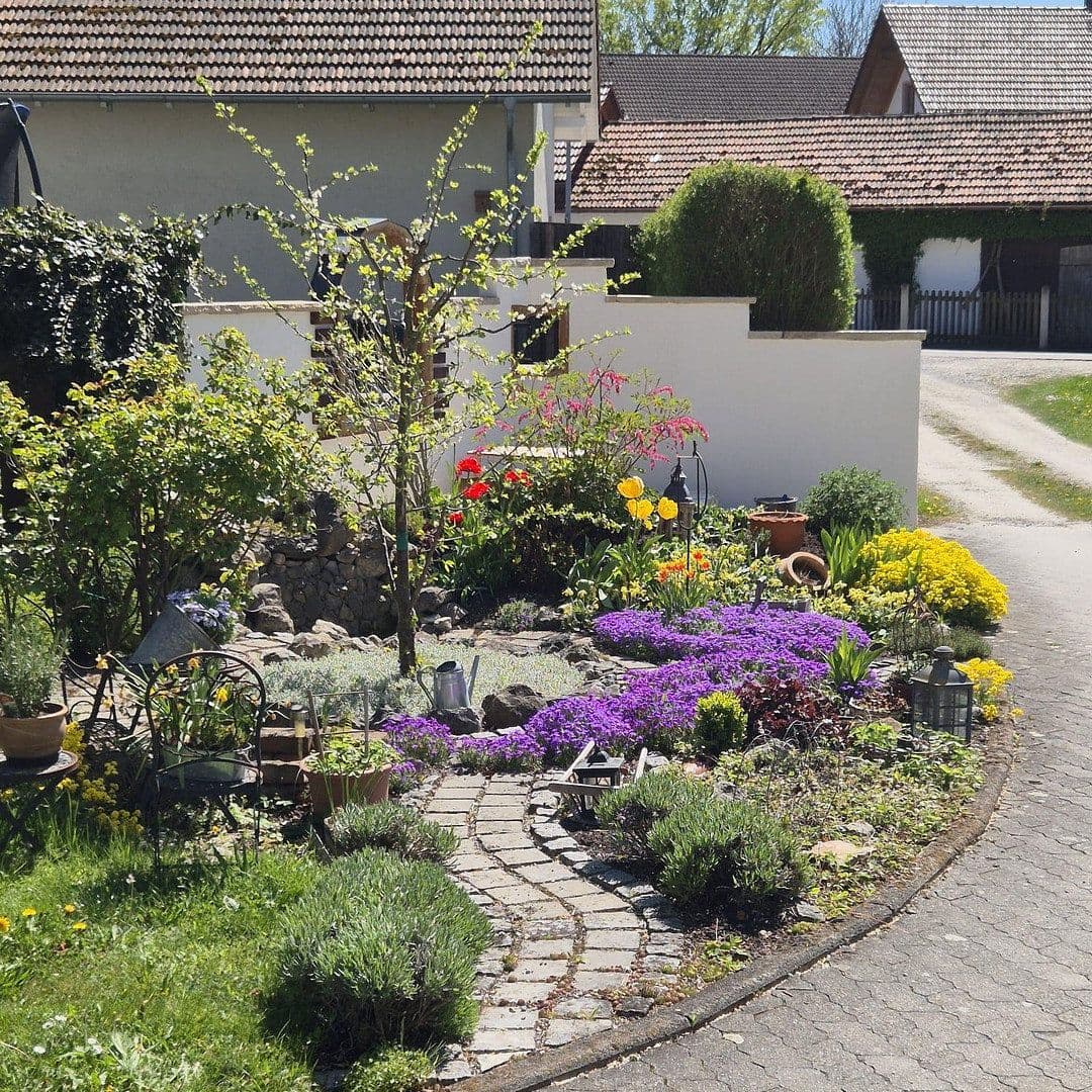 Prodej domu 402 m², pozemek 1.580 m², Neuching, Bavorsko Prodej domu 402 m², pozemek 1.580 m², Neuching, Bavorsko