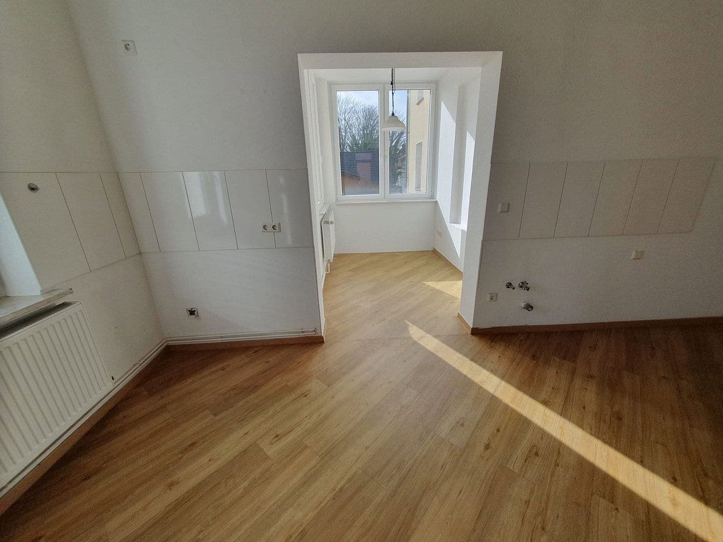 Pronájem bytu 3+1 83 m², Bremerhaven, Bremen Pronájem bytu 3+1 83 m², Bremerhaven, Bremen