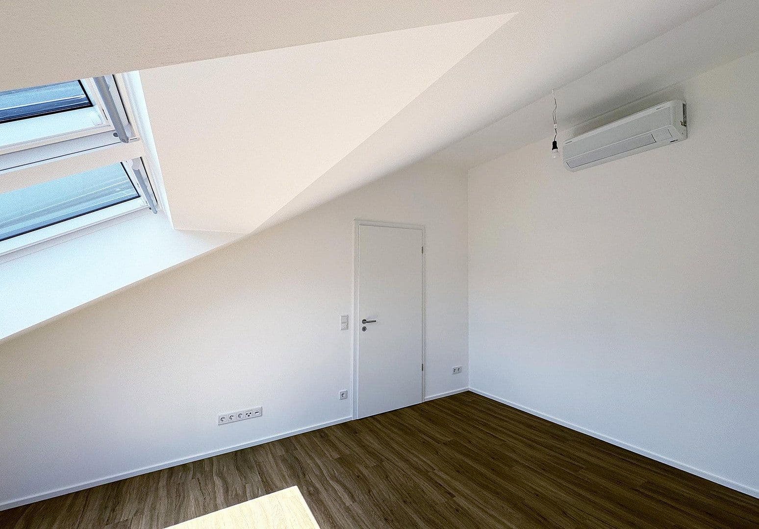 Pronájem bytu 4+1 80 m², Anzing, Bavorsko Pronájem bytu 4+1 80 m², Anzing, Bavorsko