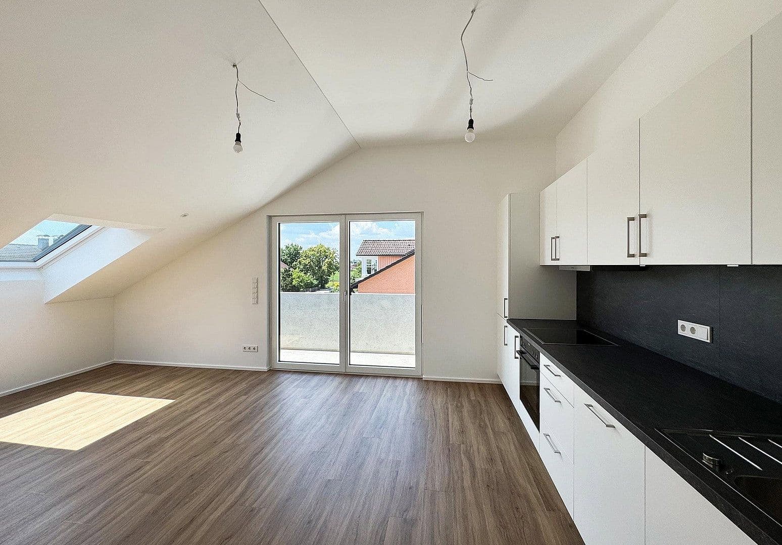 Pronájem bytu 4+1 80 m², Anzing, Bavorsko Pronájem bytu 4+1 80 m², Anzing, Bavorsko