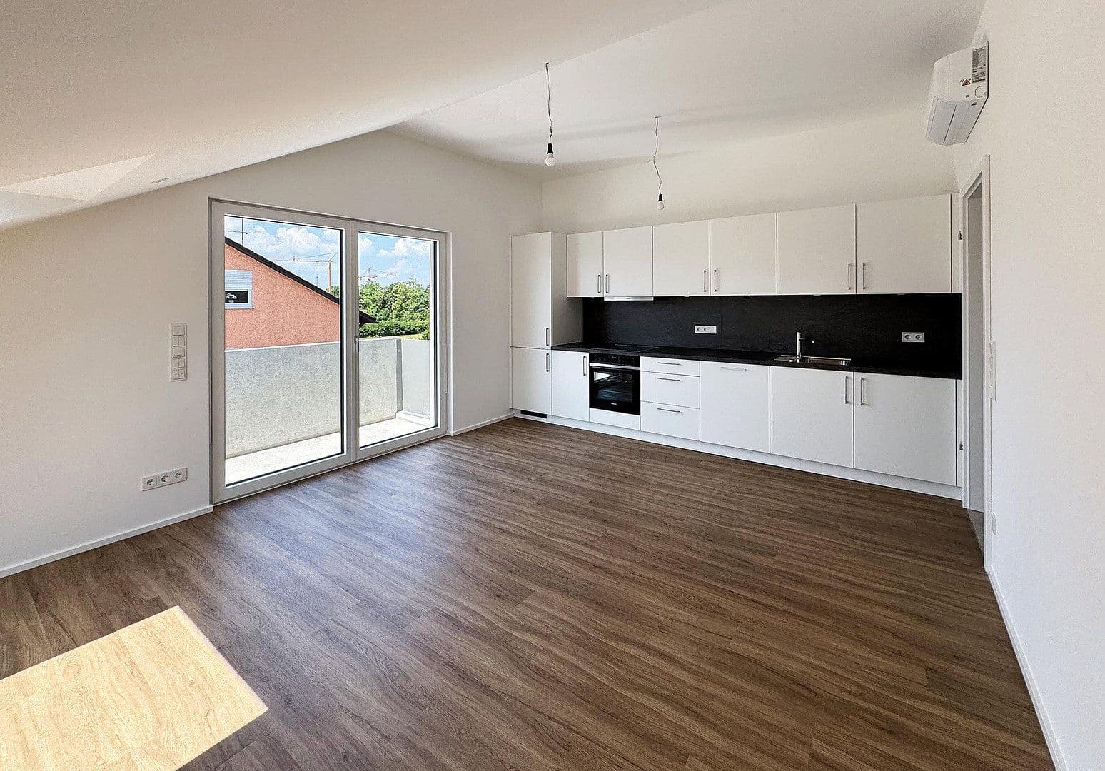 Pronájem bytu 4+1 80 m², Anzing, Bavorsko Pronájem bytu 4+1 80 m², Anzing, Bavorsko