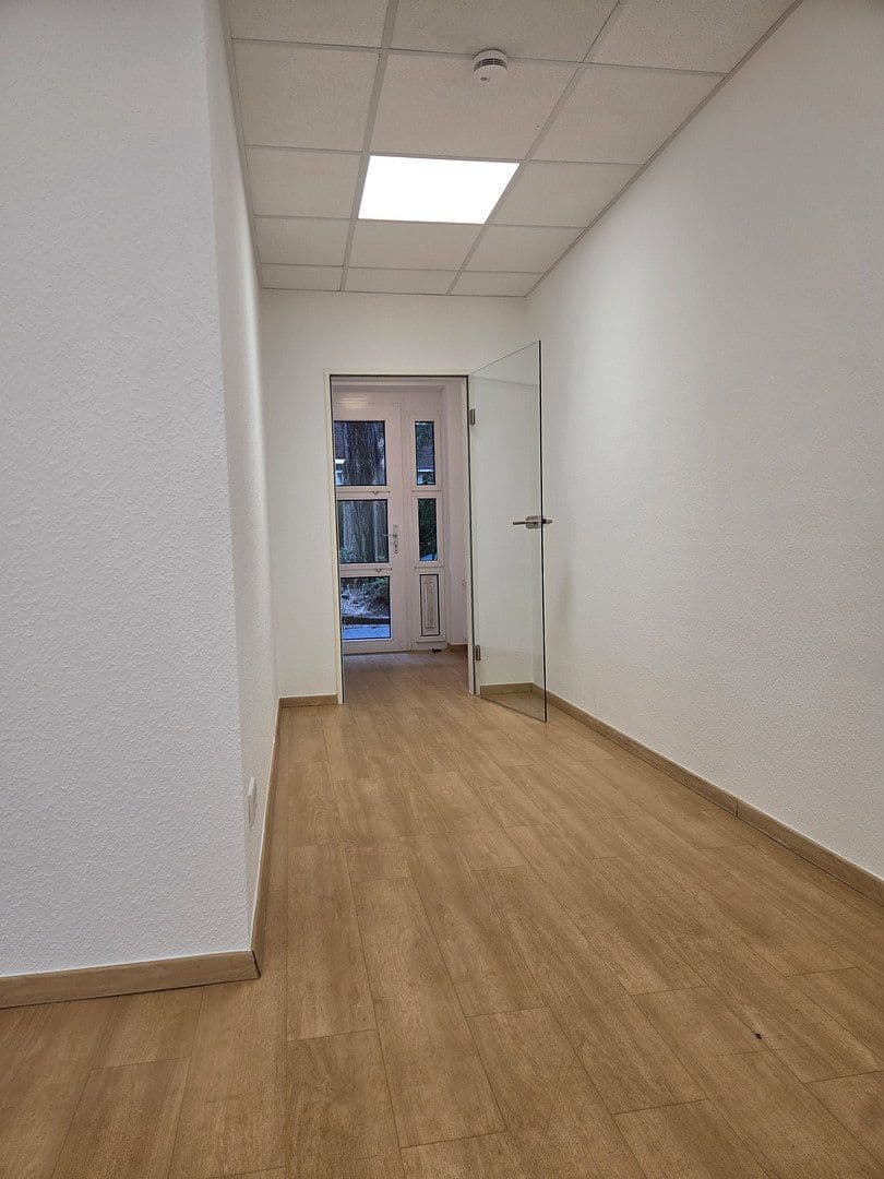 Pronájem bytu 4+1 114 m², Höhenstraße 25, Düsseldorf, Severní Porýní-Vestfálsko Pronájem bytu 4+1 114 m², Höhenstraße 25, Düsseldorf, Severní Porýní-Vestfálsko