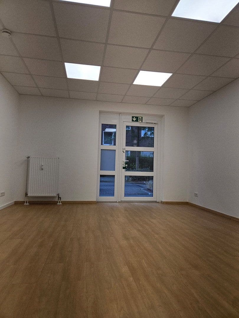 Pronájem bytu 4+1 114 m², Höhenstraße 25, Düsseldorf, Severní Porýní-Vestfálsko Pronájem bytu 4+1 114 m², Höhenstraße 25, Düsseldorf, Severní Porýní-Vestfálsko
