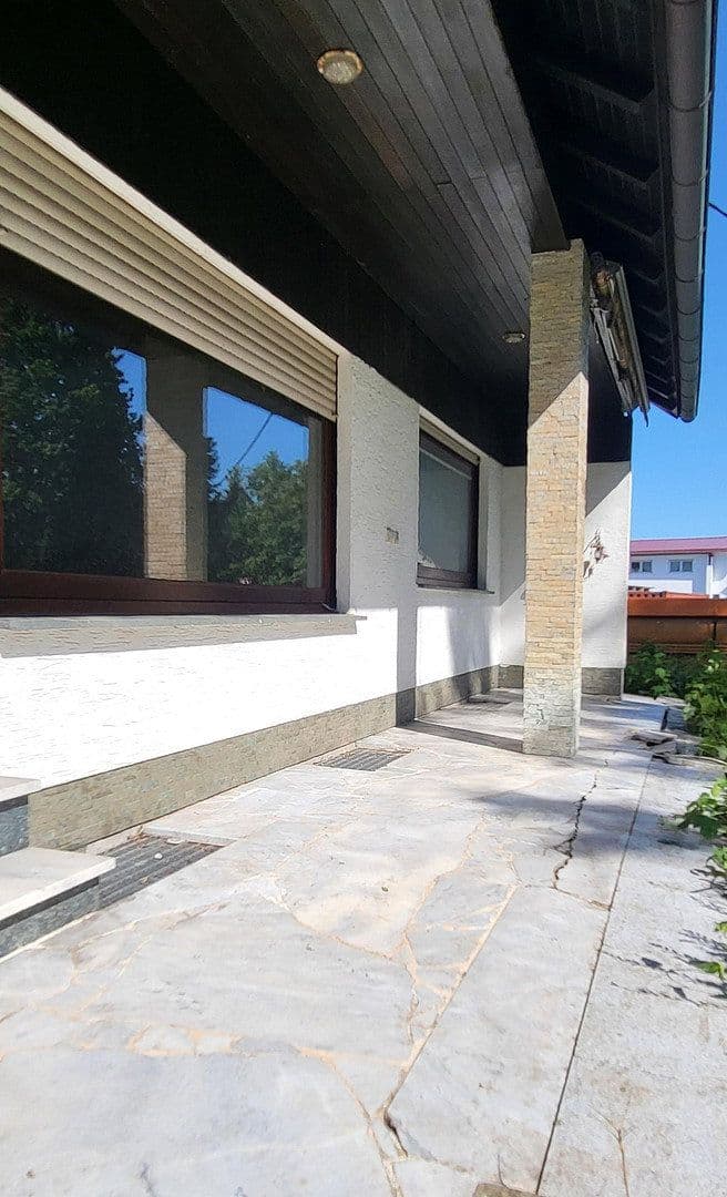 Prodej domu 197 m², pozemek 800 m², Schorndorf, Bádensko-Württembersko Prodej domu 197 m², pozemek 800 m², Schorndorf, Bádensko-Württembersko