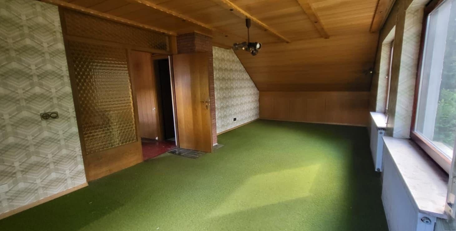 Prodej domu 197 m², pozemek 800 m², Schorndorf, Bádensko-Württembersko Prodej domu 197 m², pozemek 800 m², Schorndorf, Bádensko-Württembersko