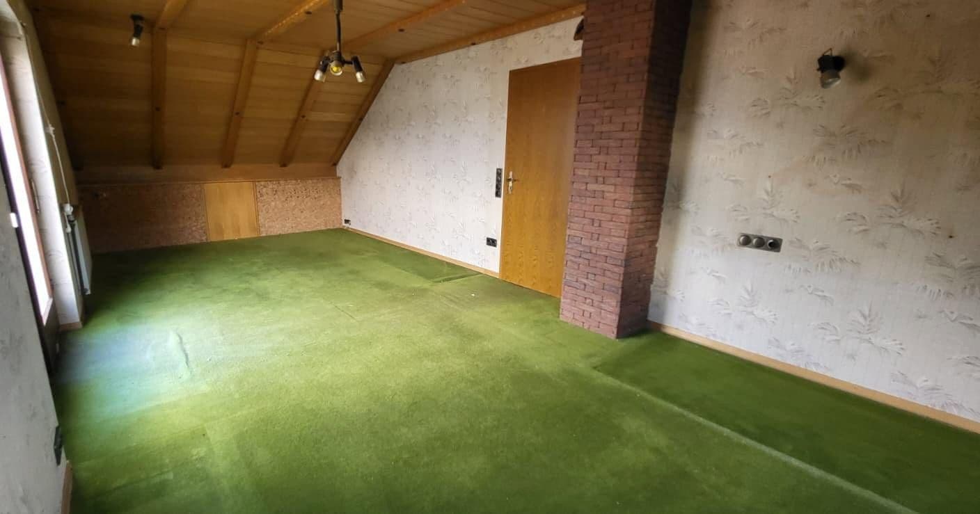 Prodej domu 197 m², pozemek 800 m², Schorndorf, Bádensko-Württembersko Prodej domu 197 m², pozemek 800 m², Schorndorf, Bádensko-Württembersko