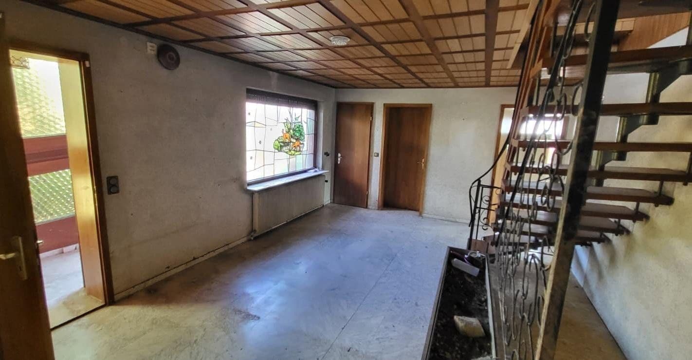 Prodej domu 197 m², pozemek 800 m², Schorndorf, Bádensko-Württembersko Prodej domu 197 m², pozemek 800 m², Schorndorf, Bádensko-Württembersko