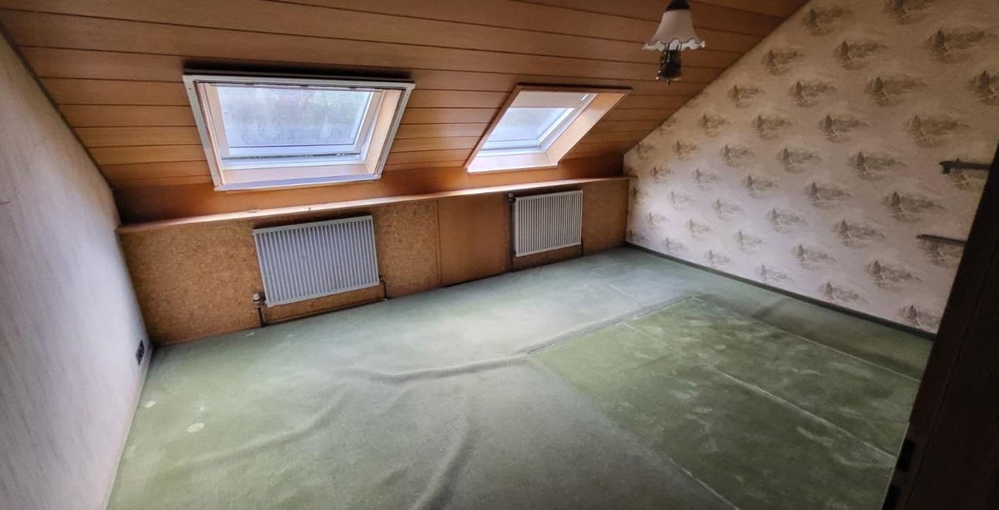 Prodej domu 197 m², pozemek 800 m², Schorndorf, Bádensko-Württembersko Prodej domu 197 m², pozemek 800 m², Schorndorf, Bádensko-Württembersko
