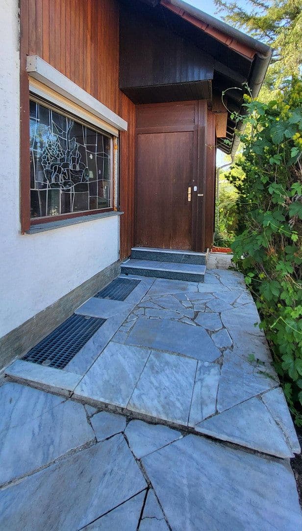 Prodej domu 197 m², pozemek 800 m², Schorndorf, Bádensko-Württembersko Prodej domu 197 m², pozemek 800 m², Schorndorf, Bádensko-Württembersko