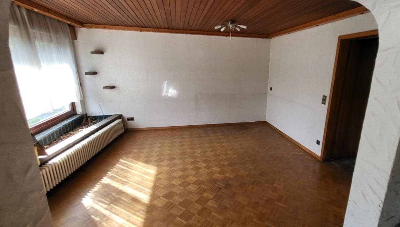Prodej domu 197 m², pozemek 800 m², Schorndorf, Bádensko-Württembersko Prodej domu 197 m², pozemek 800 m², Schorndorf, Bádensko-Württembersko