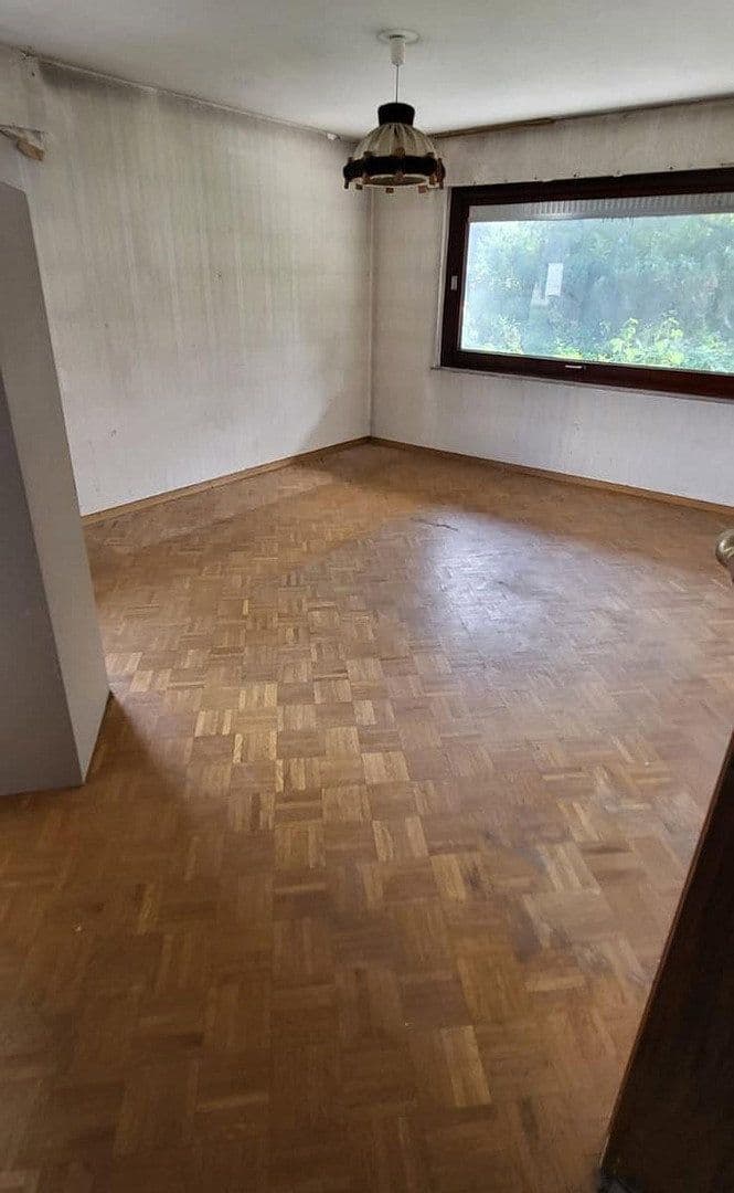Prodej domu 197 m², pozemek 800 m², Schorndorf, Bádensko-Württembersko Prodej domu 197 m², pozemek 800 m², Schorndorf, Bádensko-Württembersko