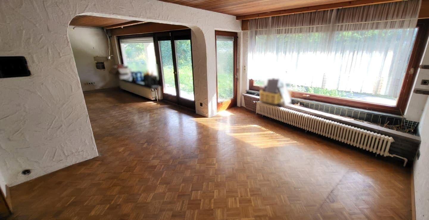 Prodej domu 197 m², pozemek 800 m², Schorndorf, Bádensko-Württembersko Prodej domu 197 m², pozemek 800 m², Schorndorf, Bádensko-Württembersko
