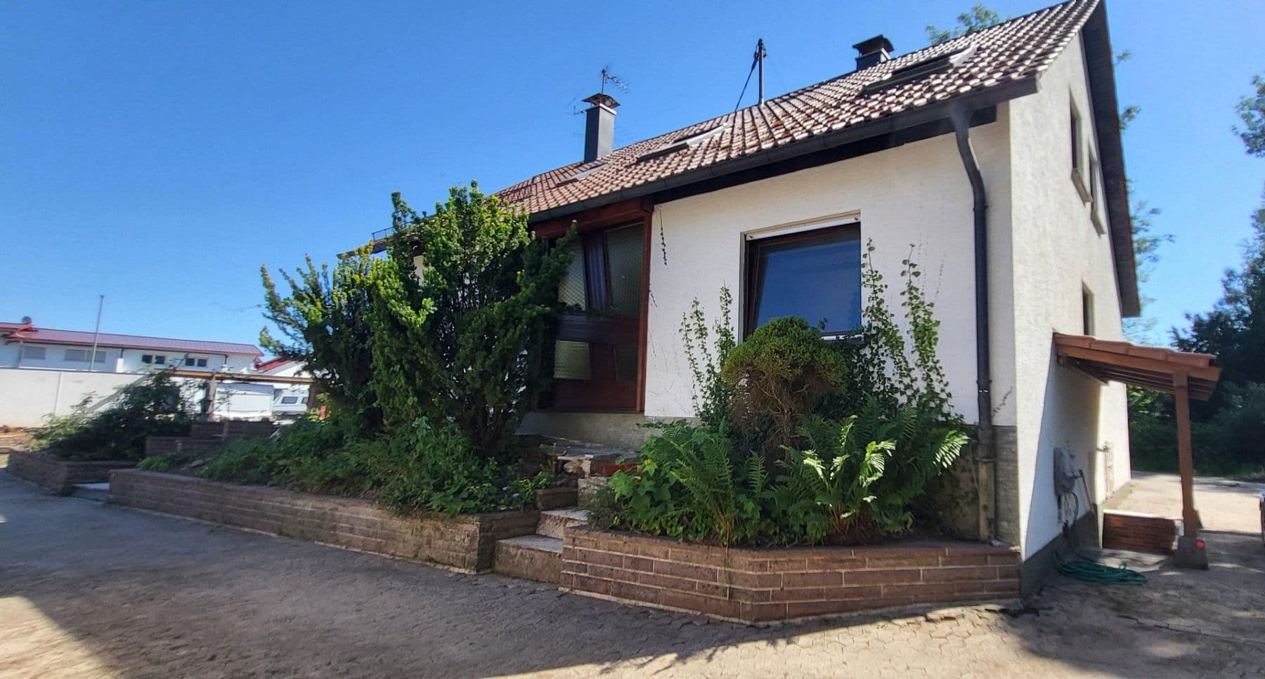 Prodej domu 197 m², pozemek 800 m², Schorndorf, Bádensko-Württembersko Prodej domu 197 m², pozemek 800 m², Schorndorf, Bádensko-Württembersko
