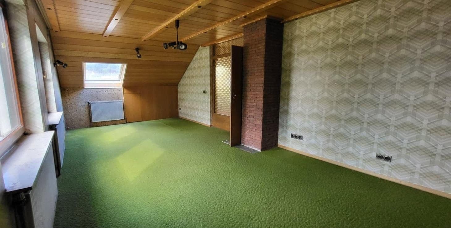 Prodej domu 197 m², pozemek 800 m², Schorndorf, Bádensko-Württembersko Prodej domu 197 m², pozemek 800 m², Schorndorf, Bádensko-Württembersko