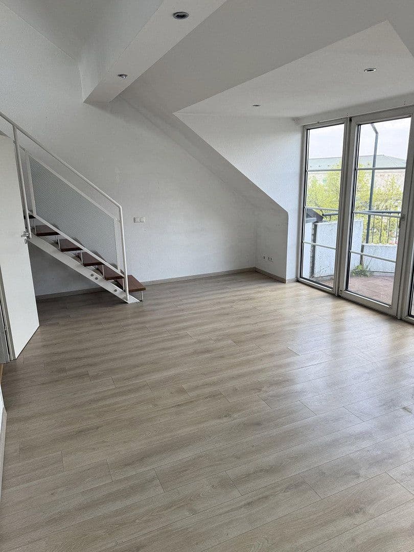 Pronájem bytu 1+1 55 m², Mühlenberg 10, Mülheim an der Ruhr, Severní Porýní-Vestfálsko Pronájem bytu 1+1 55 m², Mühlenberg 10, Mülheim an der Ruhr, Severní Porýní-Vestfálsko