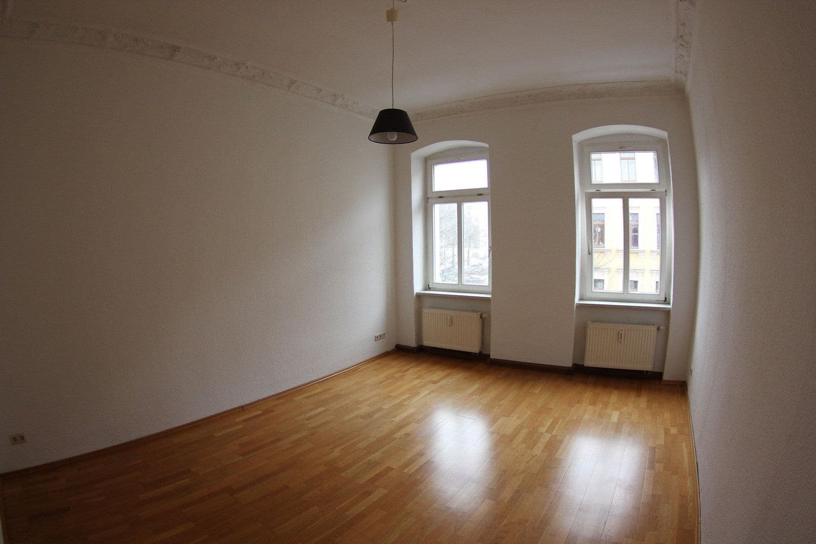 Prodej domu 760 m², pozemek 360 m², Chemnitz, Sasko Prodej domu 760 m², pozemek 360 m², Chemnitz, Sasko