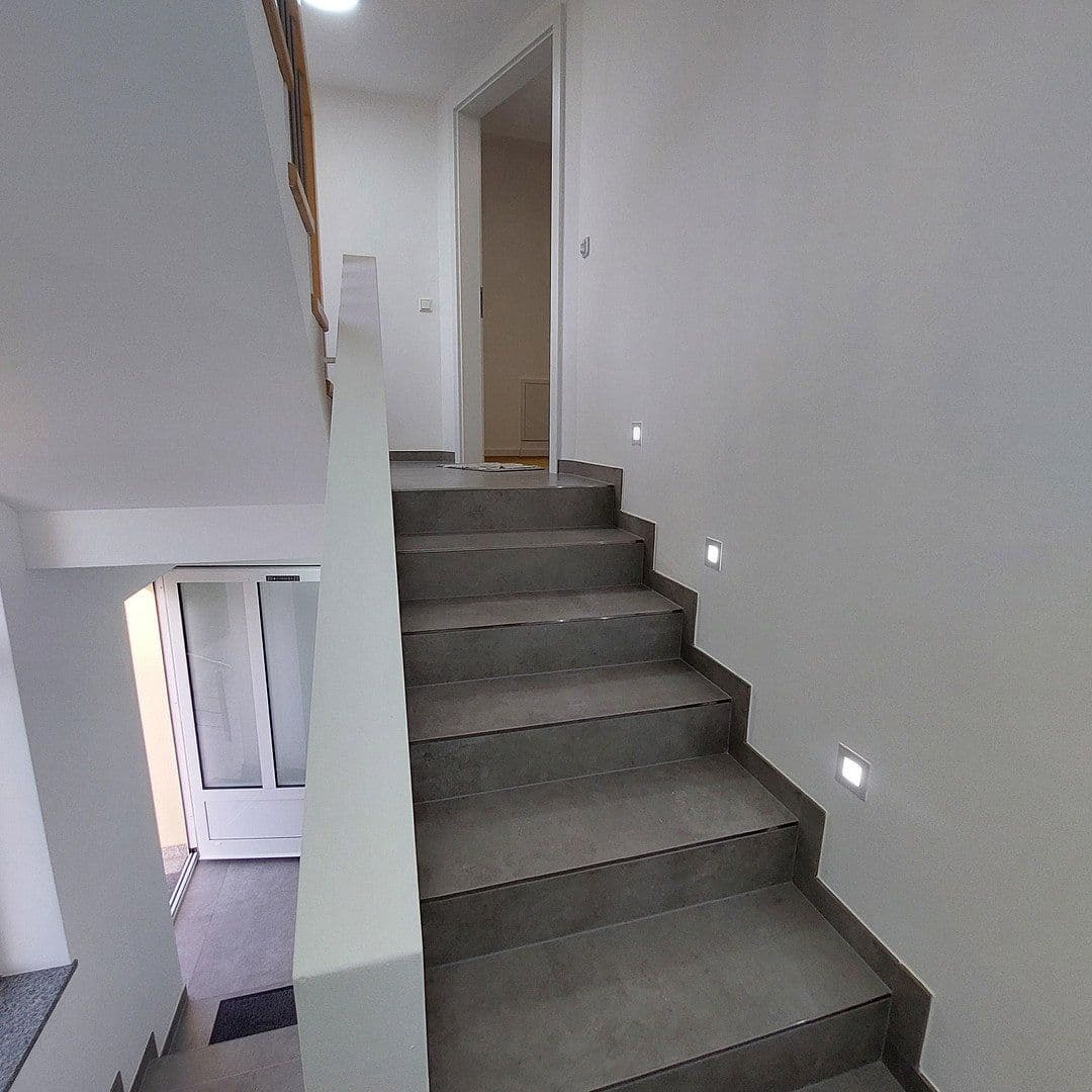 Pronájem bytu 4+kk 117 m², Hemau, Bavorsko Pronájem bytu 4+kk 117 m², Hemau, Bavorsko