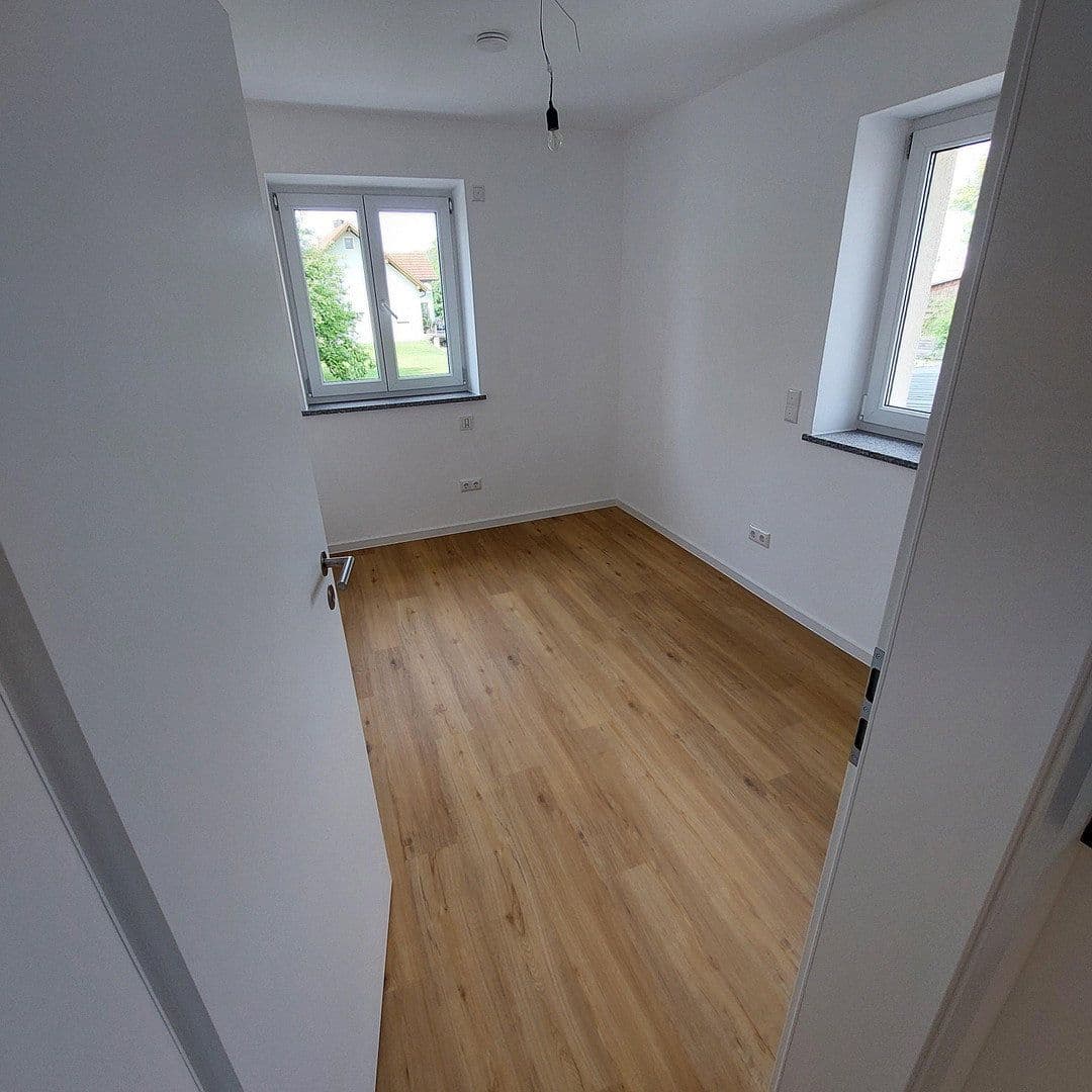 Pronájem bytu 4+kk 117 m², Hemau, Bavorsko Pronájem bytu 4+kk 117 m², Hemau, Bavorsko
