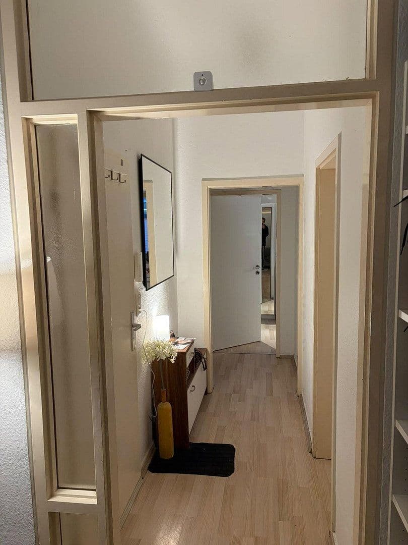 Pronájem bytu 3+1 82 m², Jahnstr. 1, Köln, Severní Porýní-Vestfálsko Pronájem bytu 3+1 82 m², Jahnstr. 1, Köln, Severní Porýní-Vestfálsko
