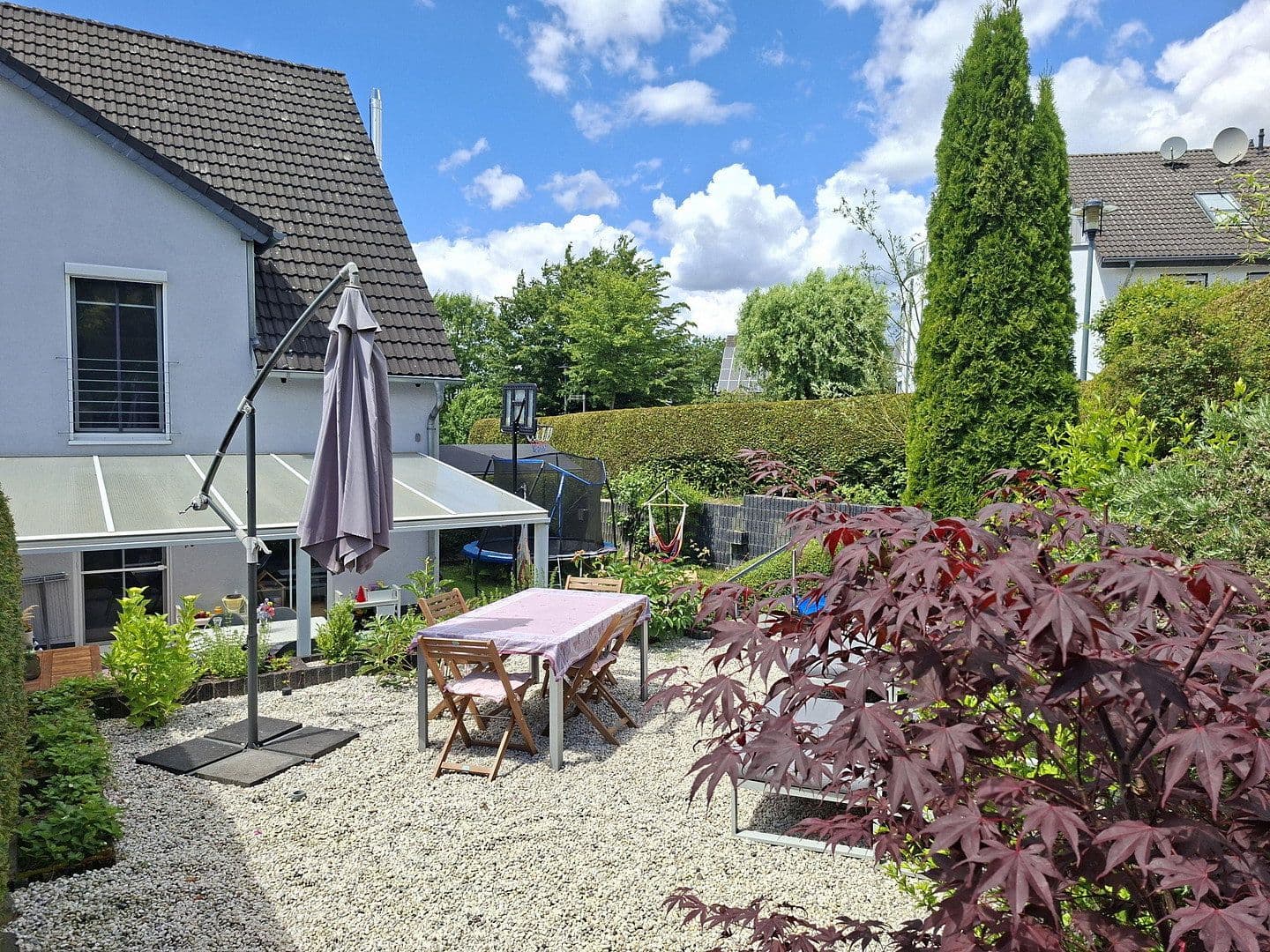 Prodej domu 120 m², pozemek 396 m², Hennef (Sieg), Severní Porýní-Vestfálsko Prodej domu 120 m², pozemek 396 m², Hennef (Sieg), Severní Porýní-Vestfálsko