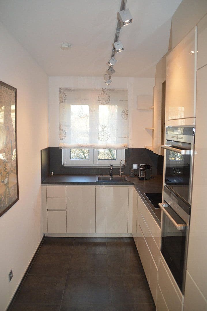 Pronájem bytu 2+1 86 m², August-Hecht-Straße 42, Offenbach am Main, Hessen Pronájem bytu 2+1 86 m², August-Hecht-Straße 42, Offenbach am Main, Hessen
