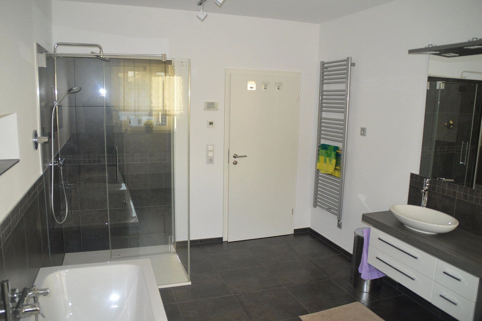 Pronájem bytu 2+1 86 m², August-Hecht-Straße 42, Offenbach am Main, Hessen Pronájem bytu 2+1 86 m², August-Hecht-Straße 42, Offenbach am Main, Hessen