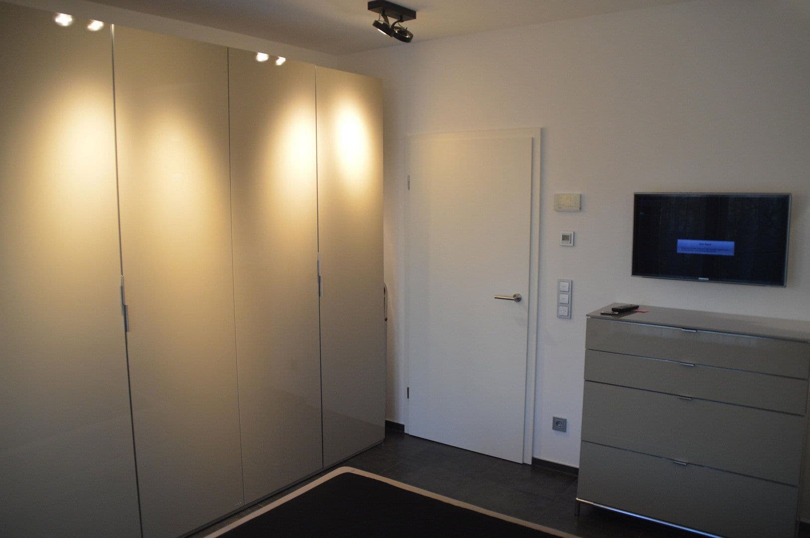 Pronájem bytu 2+1 86 m², August-Hecht-Straße 42, Offenbach am Main, Hessen Pronájem bytu 2+1 86 m², August-Hecht-Straße 42, Offenbach am Main, Hessen