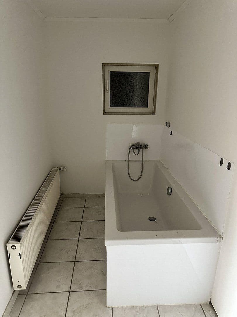Pronájem bytu 4+1 115 m², Delligsen, Dolní Sasko Pronájem bytu 4+1 115 m², Delligsen, Dolní Sasko