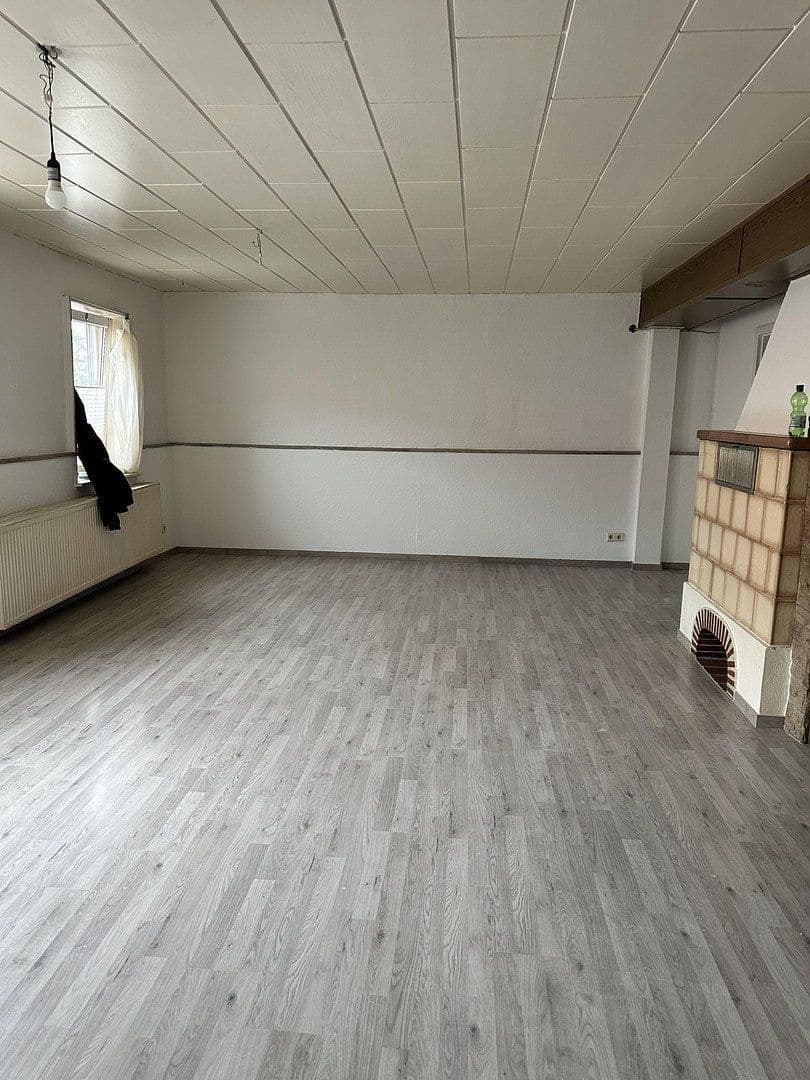 Pronájem bytu 4+1 115 m², Delligsen, Dolní Sasko Pronájem bytu 4+1 115 m², Delligsen, Dolní Sasko