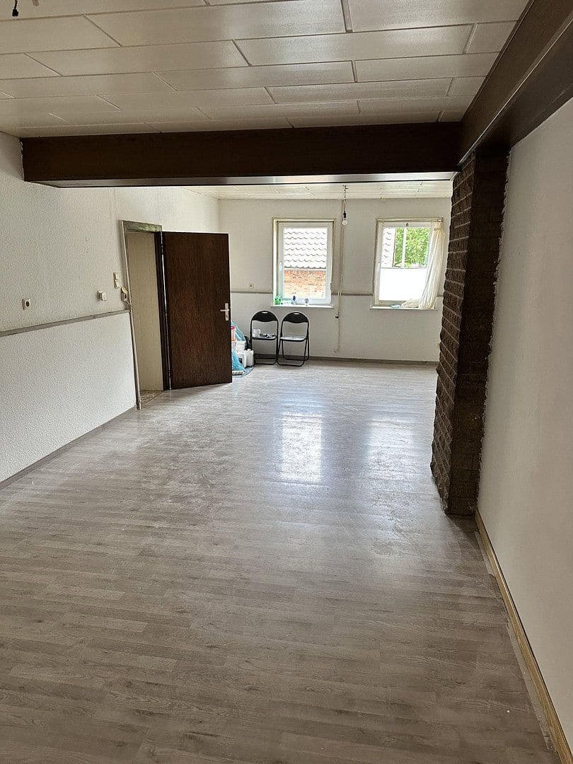 Pronájem bytu 4+1 115 m², Delligsen, Dolní Sasko Pronájem bytu 4+1 115 m², Delligsen, Dolní Sasko