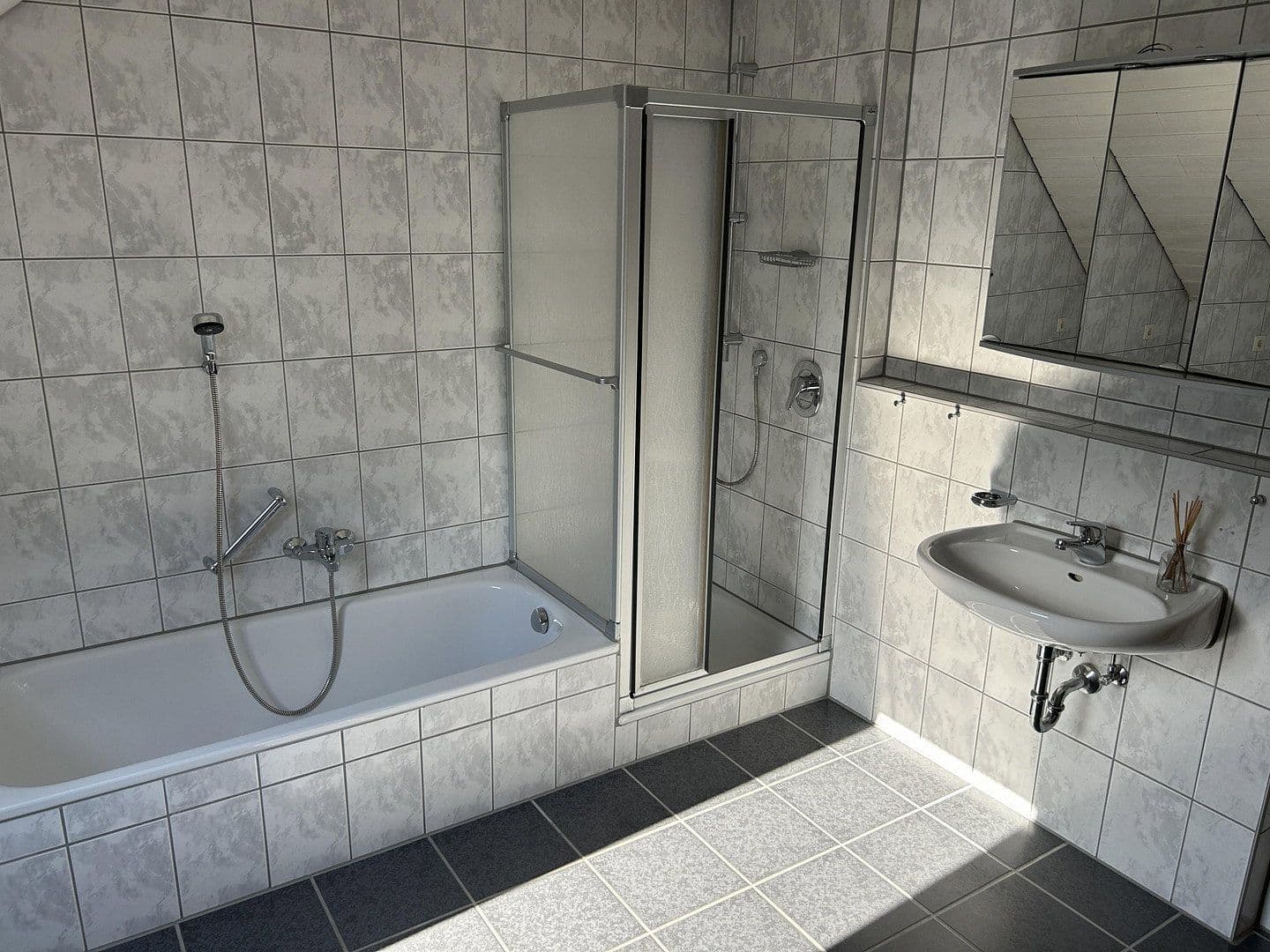 Pronájem bytu 3+kk 85 m², Wüstenrot, Bádensko-Württembersko Pronájem bytu 3+kk 85 m², Wüstenrot, Bádensko-Württembersko