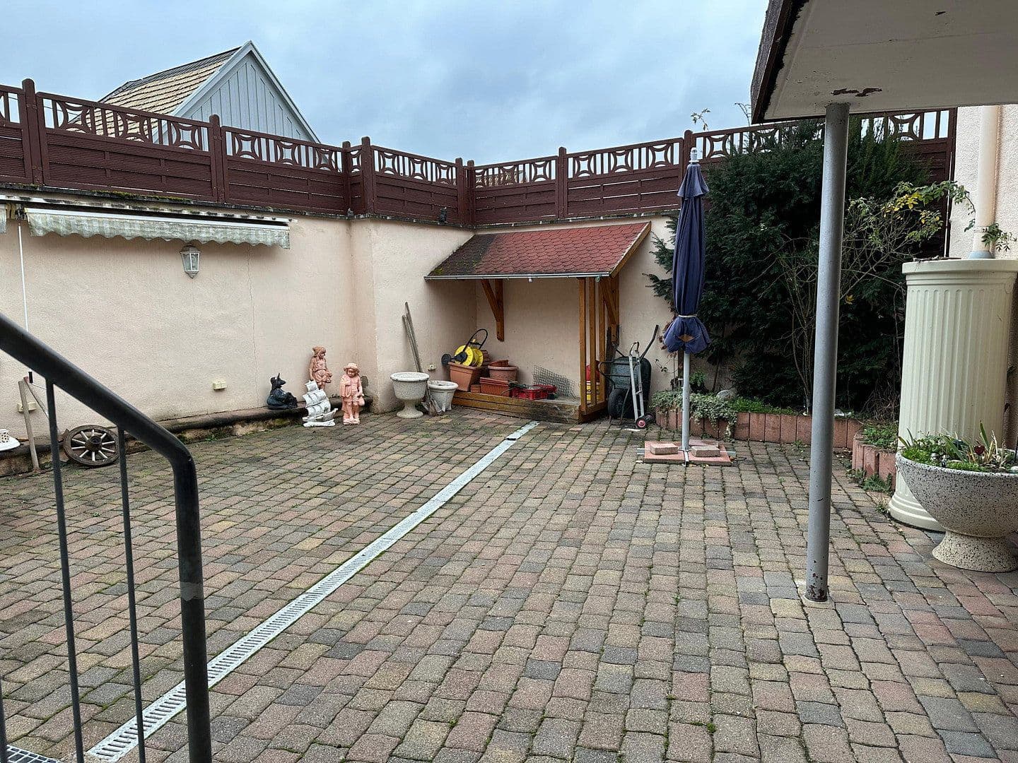 Pronájem bytu 4+kk 137 m², Sprendlinger Strasse 5, Pfaffen-Schwabenheim, Porýní-Falc Pronájem bytu 4+kk 137 m², Sprendlinger Strasse 5, Pfaffen-Schwabenheim, Porýní-Falc