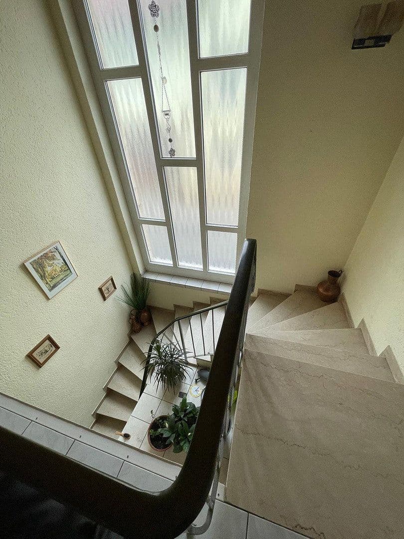 Pronájem bytu 4+kk 137 m², Sprendlinger Strasse 5, Pfaffen-Schwabenheim, Porýní-Falc Pronájem bytu 4+kk 137 m², Sprendlinger Strasse 5, Pfaffen-Schwabenheim, Porýní-Falc