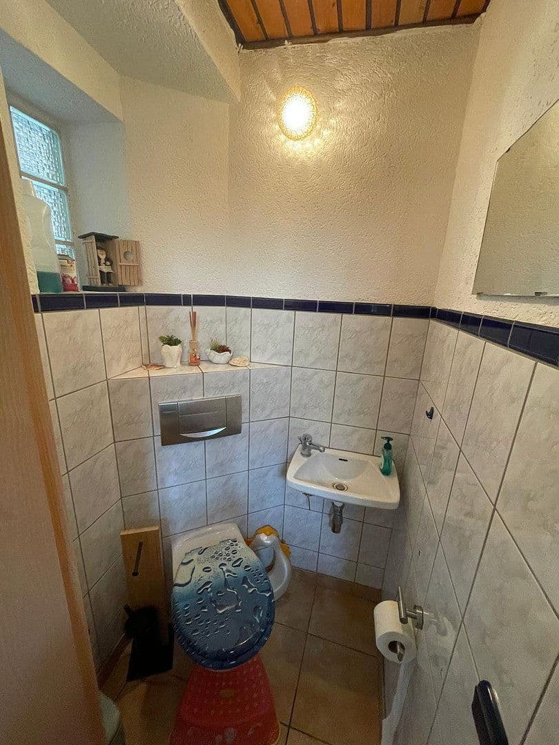 Pronájem bytu 4+kk 137 m², Sprendlinger Strasse 5, Pfaffen-Schwabenheim, Porýní-Falc Pronájem bytu 4+kk 137 m², Sprendlinger Strasse 5, Pfaffen-Schwabenheim, Porýní-Falc