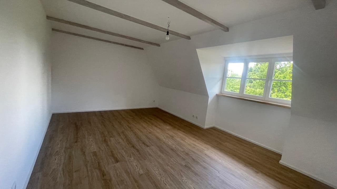 Pronájem bytu 4+1 124 m², Hollernstr. 109, Hollern-Twielenfleth, Dolní Sasko Pronájem bytu 4+1 124 m², Hollernstr. 109, Hollern-Twielenfleth, Dolní Sasko