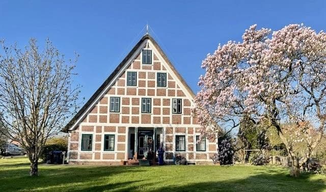 Pronájem bytu 4+1 124 m², Hollernstr. 109, Hollern-Twielenfleth, Dolní Sasko Pronájem bytu 4+1 124 m², Hollernstr. 109, Hollern-Twielenfleth, Dolní Sasko