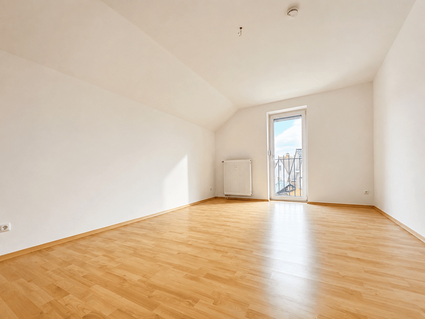 Pronájem bytu 3+1 74 m², Liebigstraße 16a, Waldkraiburg, Bavorsko Pronájem bytu 3+1 74 m², Liebigstraße 16a, Waldkraiburg, Bavorsko
