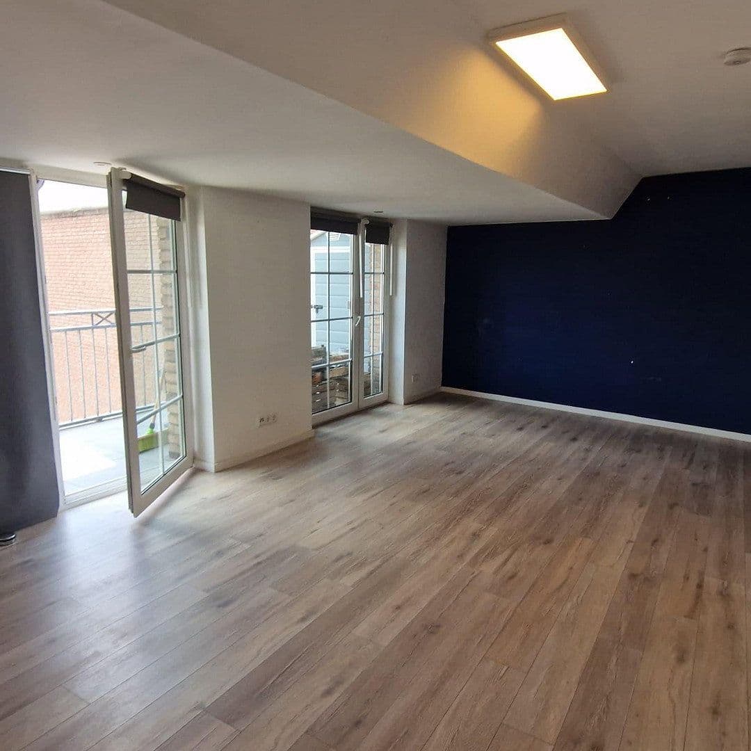 Prodej bytu 2+1 71 m², Hüchelner Straße 75, Frechen, Severní Porýní-Vestfálsko Prodej bytu 2+1 71 m², Hüchelner Straße 75, Frechen, Severní Porýní-Vestfálsko