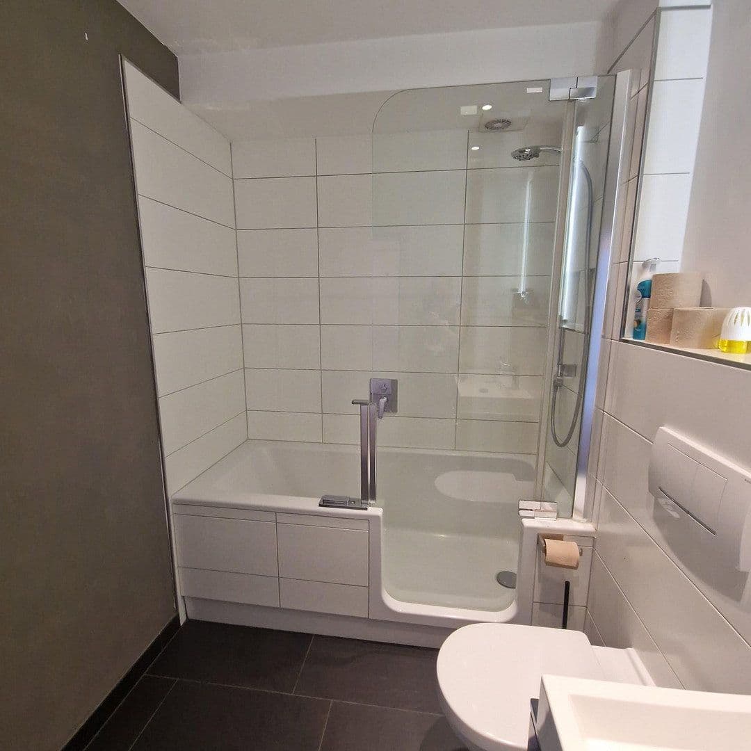 Prodej bytu 2+1 71 m², Hüchelner Straße 75, Frechen, Severní Porýní-Vestfálsko Prodej bytu 2+1 71 m², Hüchelner Straße 75, Frechen, Severní Porýní-Vestfálsko