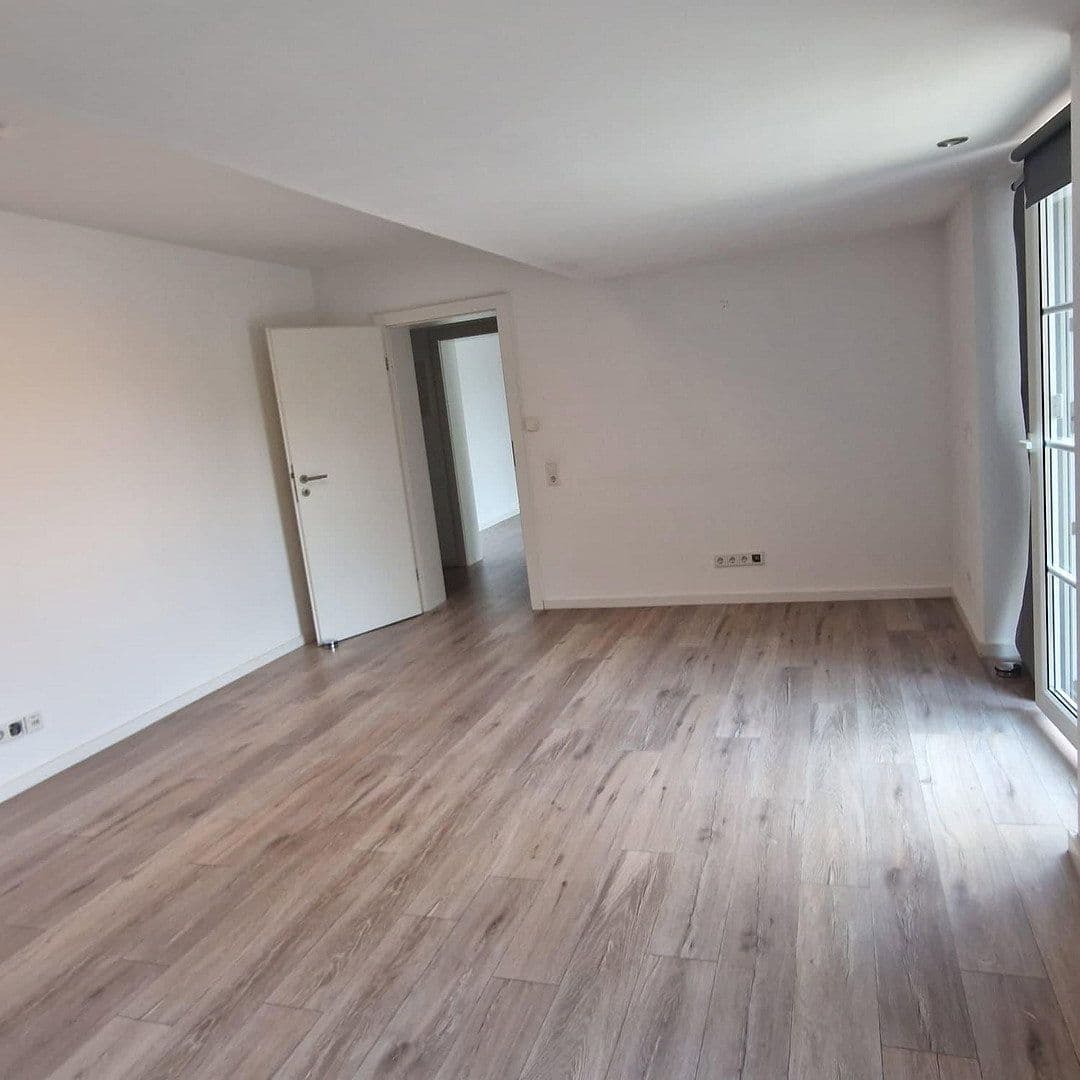 Prodej bytu 2+1 71 m², Hüchelner Straße 75, Frechen, Severní Porýní-Vestfálsko Prodej bytu 2+1 71 m², Hüchelner Straße 75, Frechen, Severní Porýní-Vestfálsko