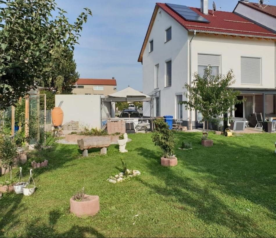 Prodej domu 176 m², pozemek 654 m², Mering, Bavorsko Prodej domu 176 m², pozemek 654 m², Mering, Bavorsko