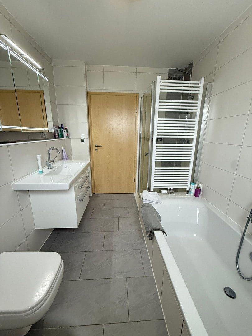 Prodej domu 176 m², pozemek 654 m², Mering, Bavorsko Prodej domu 176 m², pozemek 654 m², Mering, Bavorsko