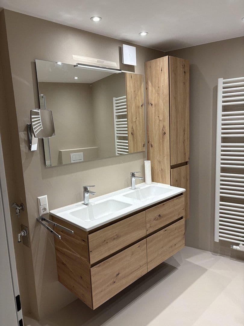 Pronájem bytu 3+1 113 m², Wangen im Allgäu, Bádensko-Württembersko Pronájem bytu 3+1 113 m², Wangen im Allgäu, Bádensko-Württembersko