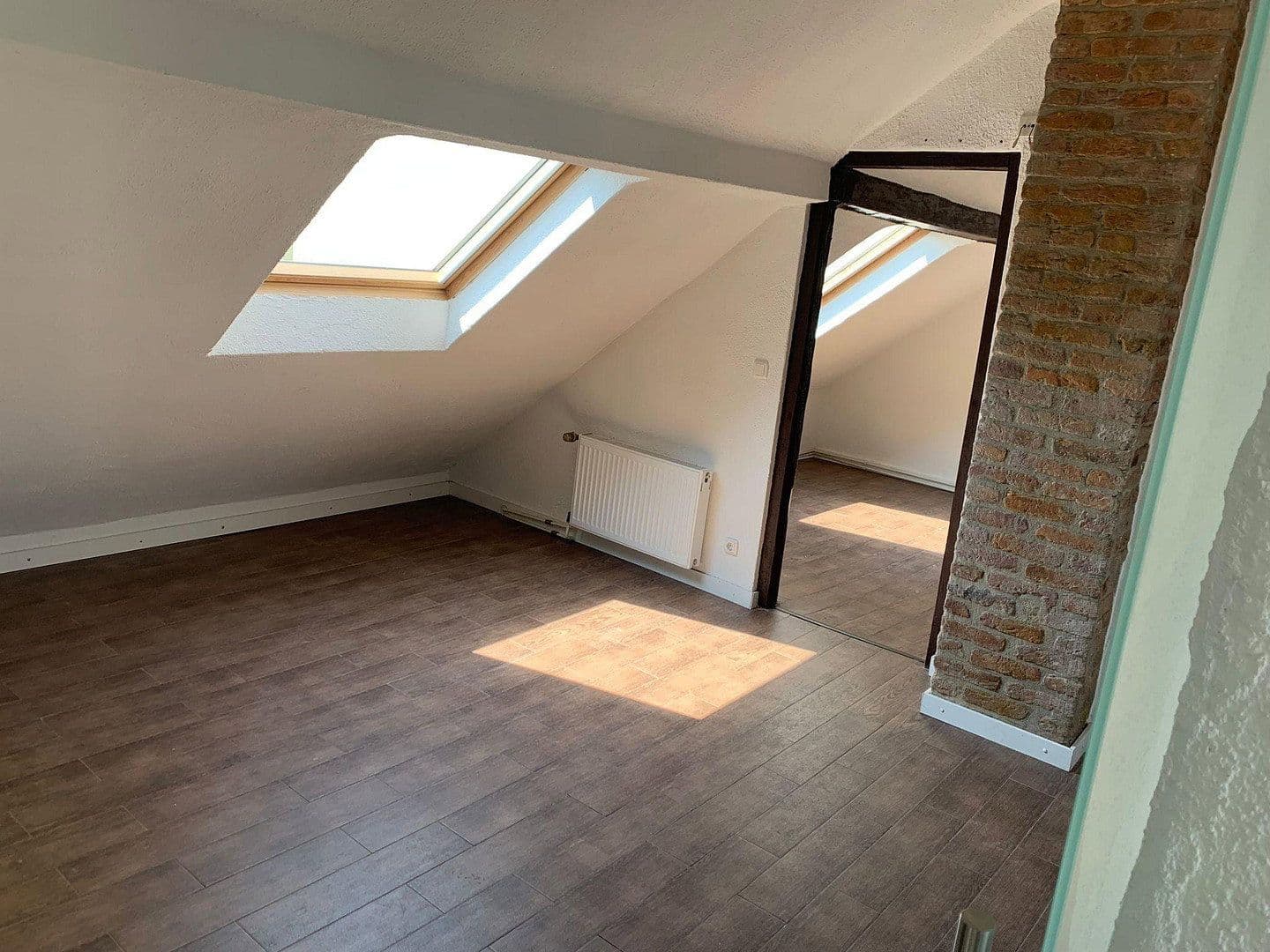 Prodej domu 263 m², pozemek 911 m², Heißener Straße 90, Mülheim an der Ruhr, Severní Porýní-Vestfálsko Prodej domu 263 m², pozemek 911 m², Heißener Straße 90, Mülheim an der Ruhr, Severní Porýní-Vestfálsko
