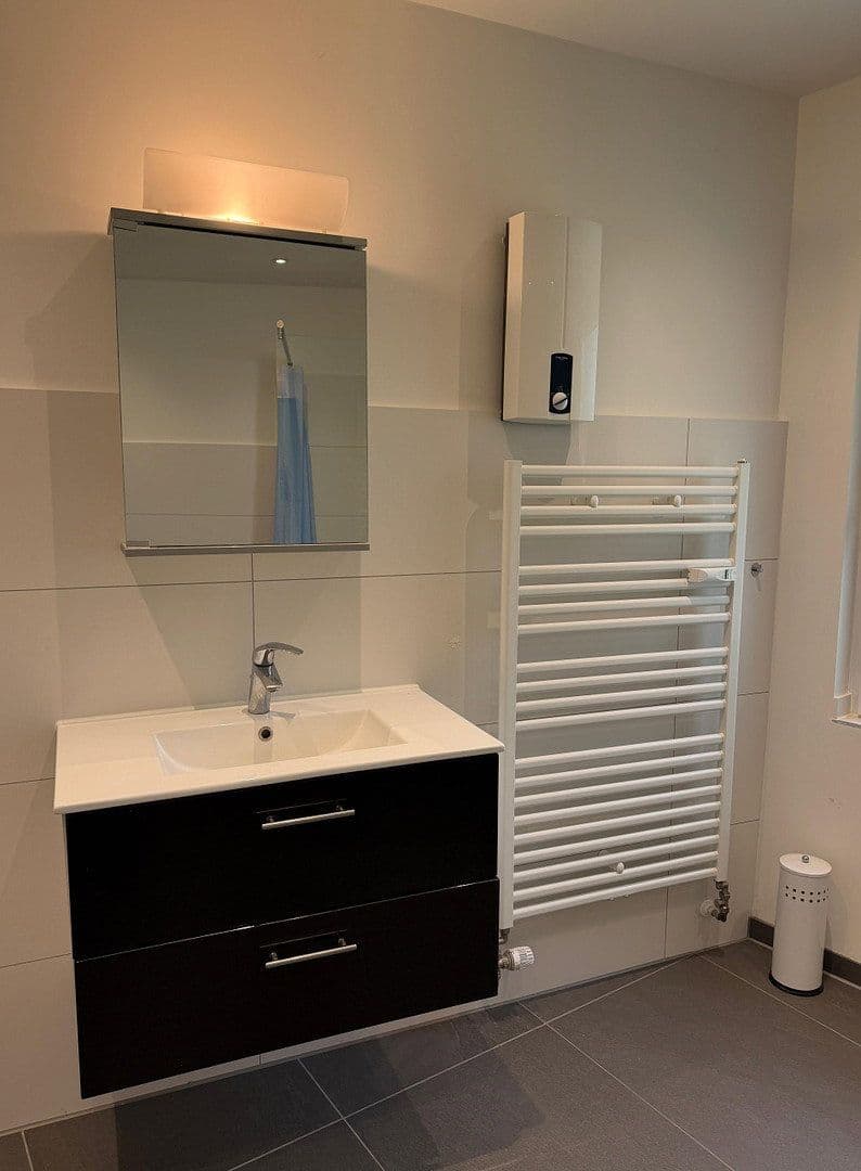 Prodej domu 263 m², pozemek 911 m², Heißener Straße 90, Mülheim an der Ruhr, Severní Porýní-Vestfálsko Prodej domu 263 m², pozemek 911 m², Heißener Straße 90, Mülheim an der Ruhr, Severní Porýní-Vestfálsko